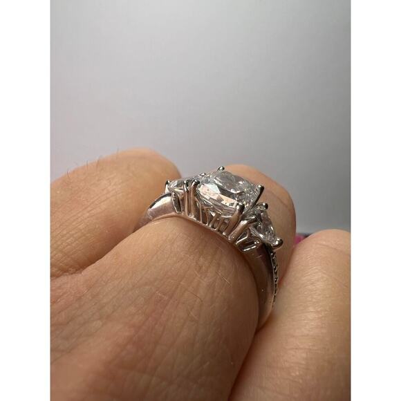 White cubic zirconia platinum over sterling silver ring size 9 - Picture 8 of 11